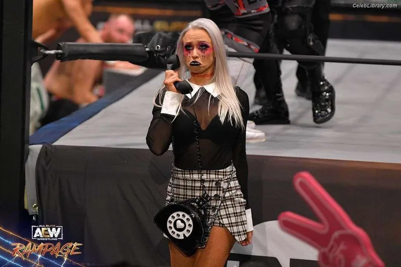 Penelope Ford photo 14 of 215