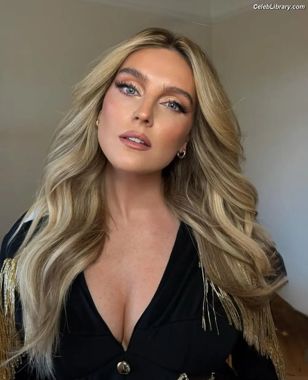 Perrie Edwards photo 17 of 321