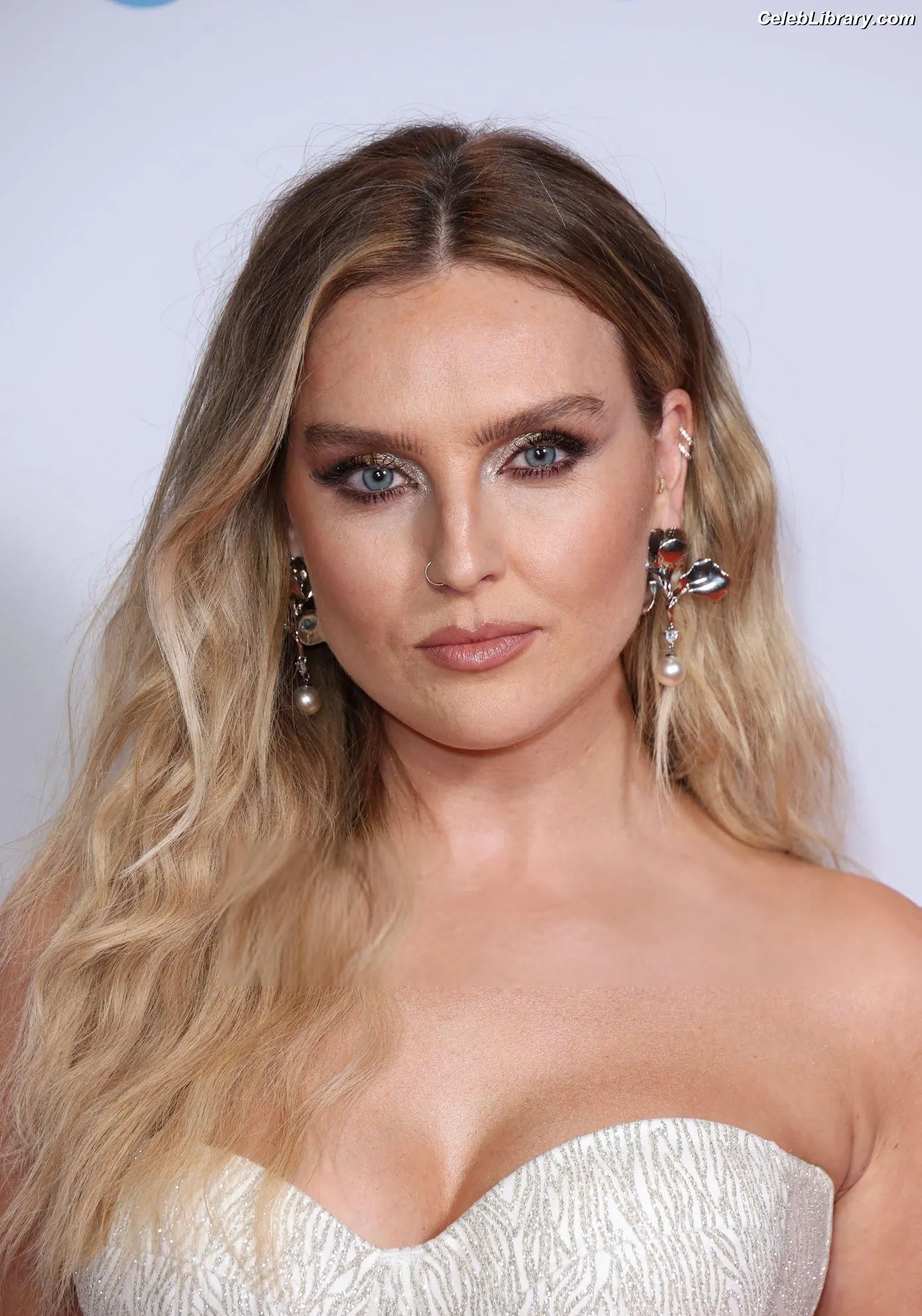 Perrie Edwards photo 8 of 321