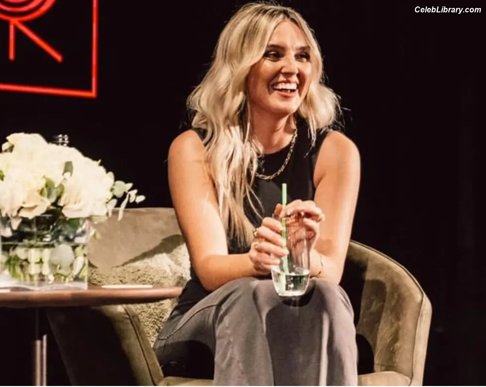 Perrie Edwards photo 10 of 321