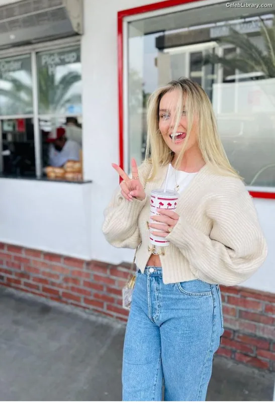 Perrie Edwards photo 1 of 322