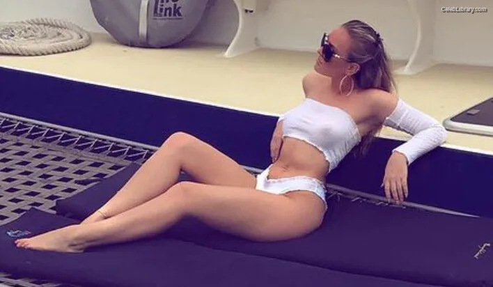 Perrie Edwards photo 21 of 322