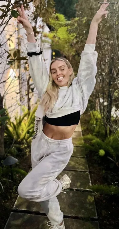 Perrie Edwards photo 11 of 322