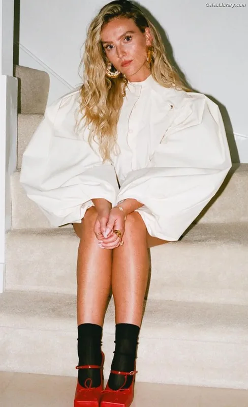 Perrie Edwards photo 14 of 322