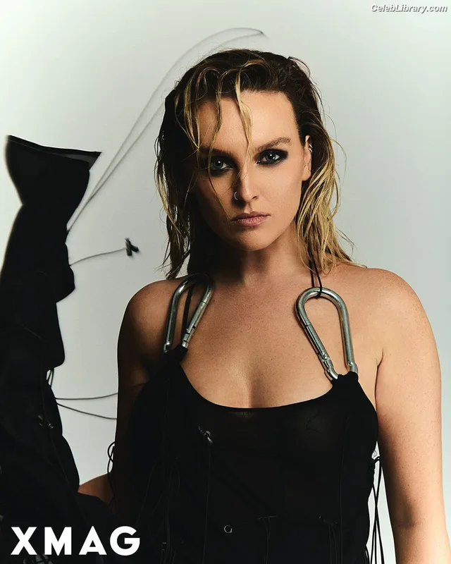 Perrie Edwards photo 20 of 322