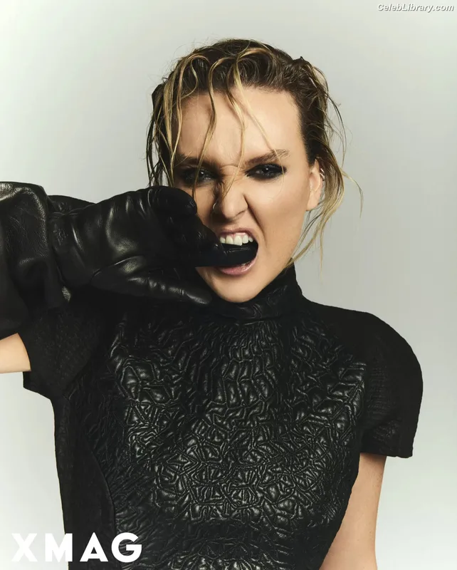 Perrie Edwards photo 24 of 322