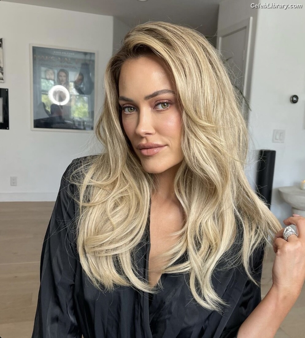 Peta Murgatroyd photo 6 of 10