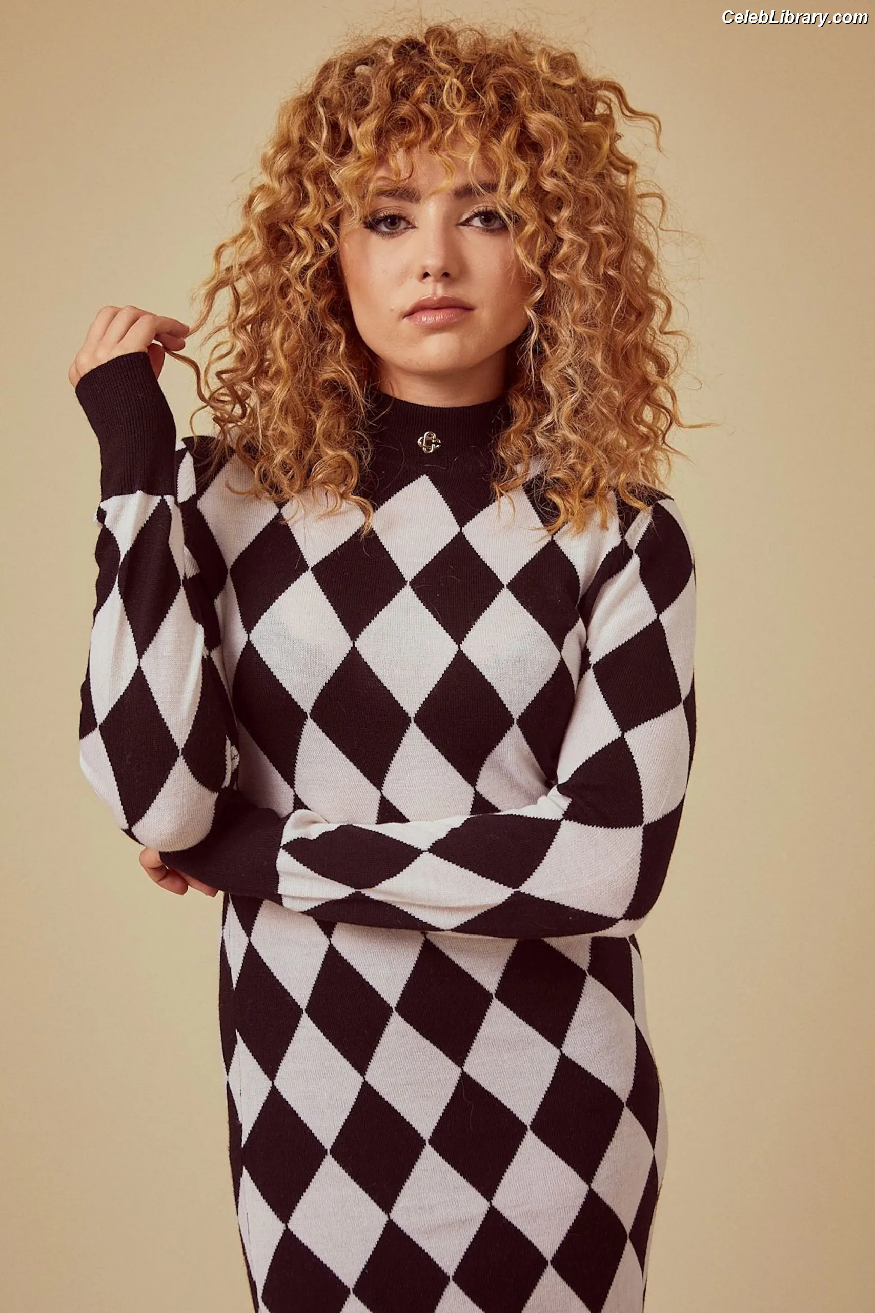 Peyton List photo 5 of 1016