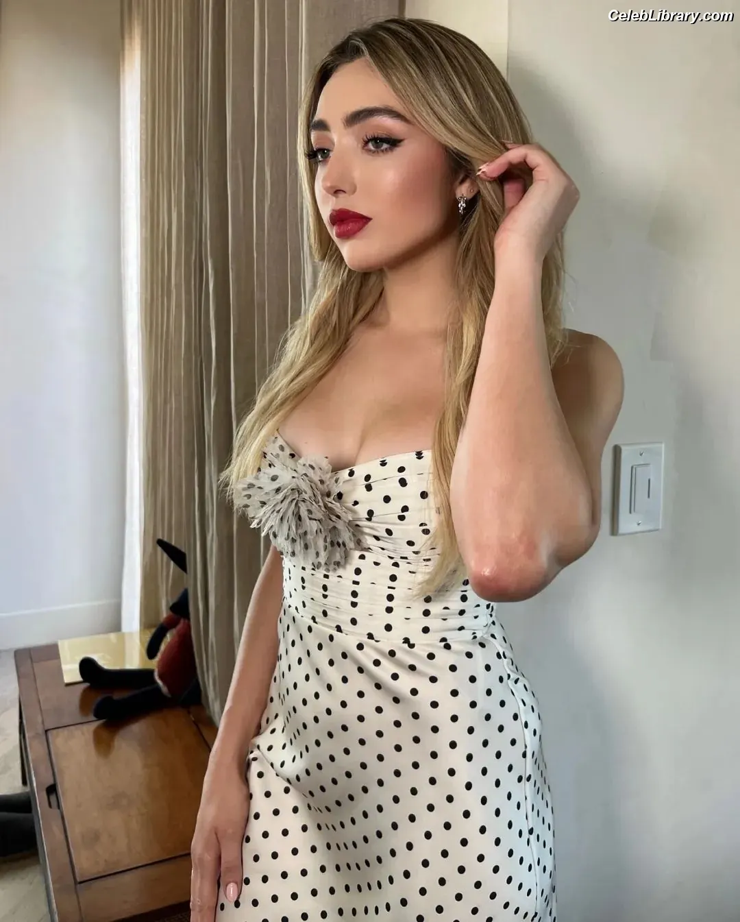Peyton List photo 16 of 1016