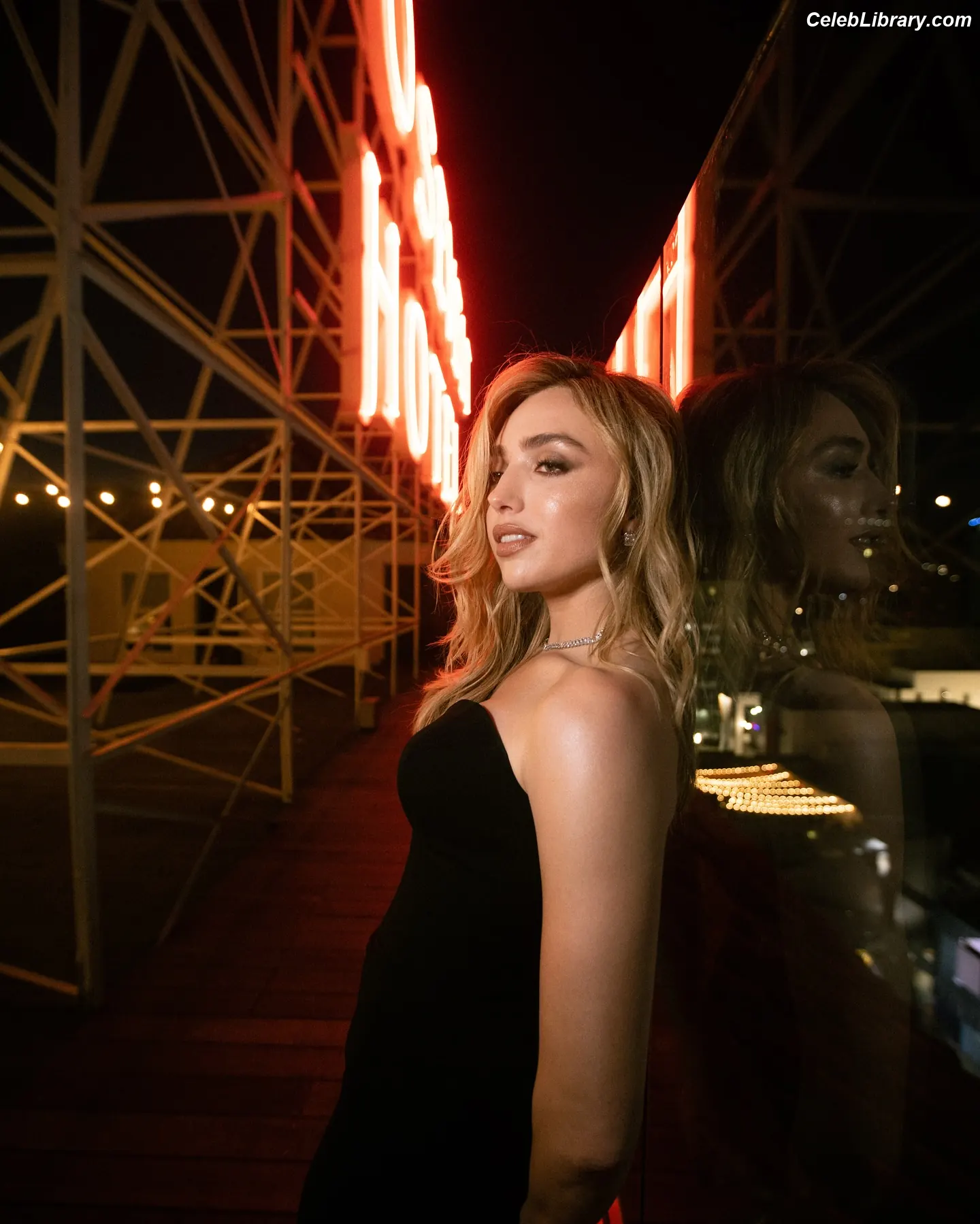 Peyton List photo 2 of 1016
