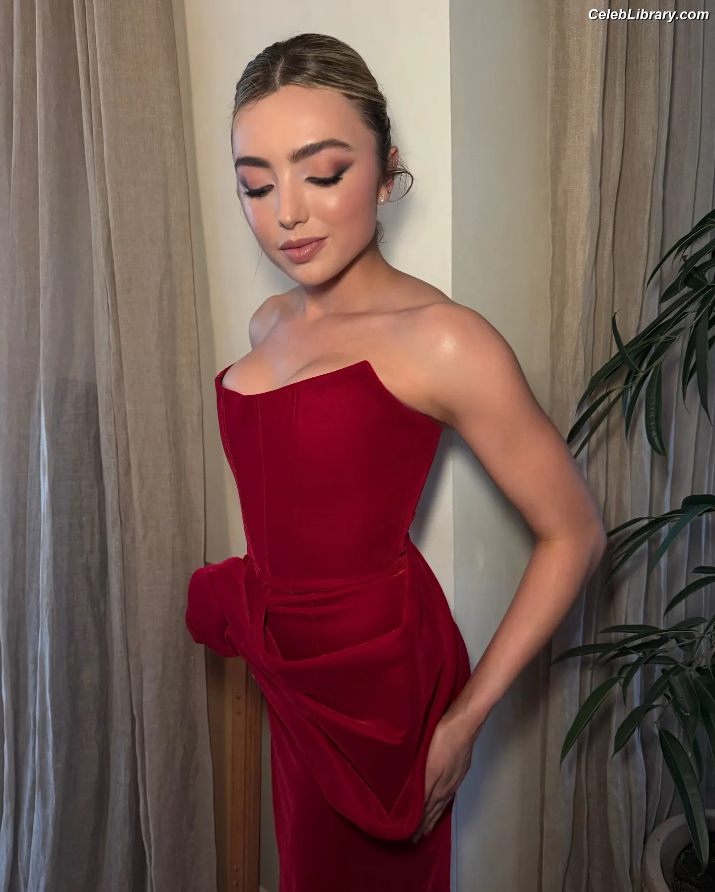 Peyton List photo 7 of 1016