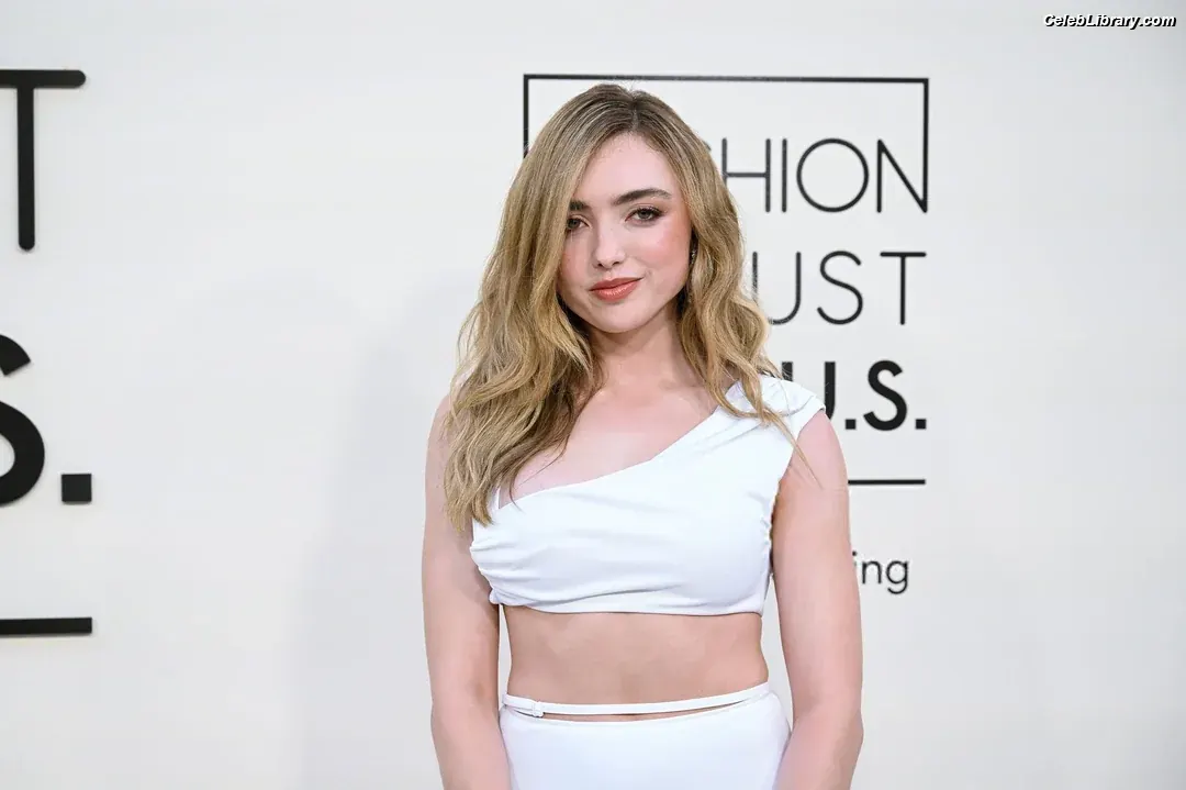 Peyton List photo 11 of 1016