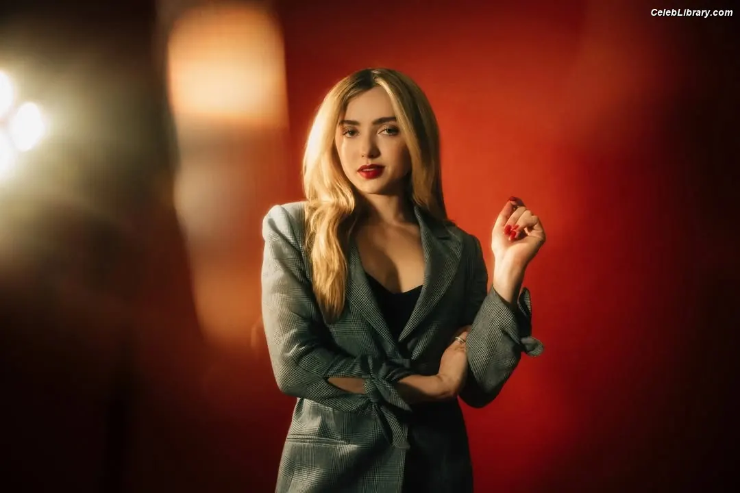 Peyton List photo 4 of 1016