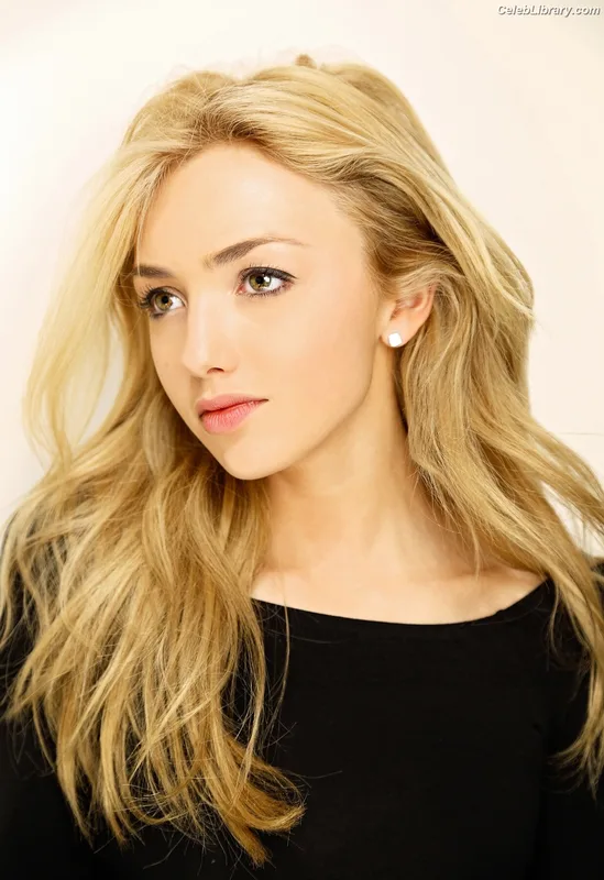 Peyton List photo 2 of 1015