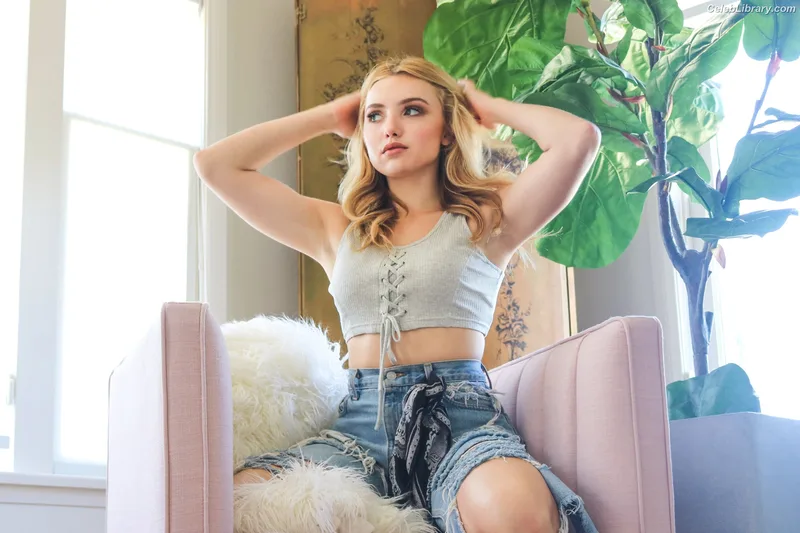 Peyton List photo 17 of 1015