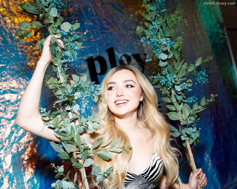 Peyton List photo 24 of 1015
