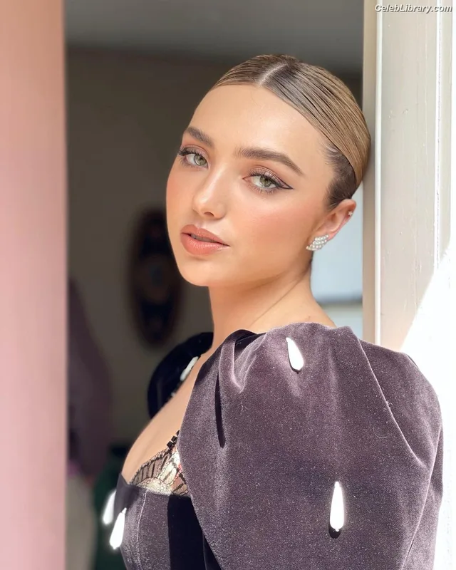 Peyton List photo 17 of 1015