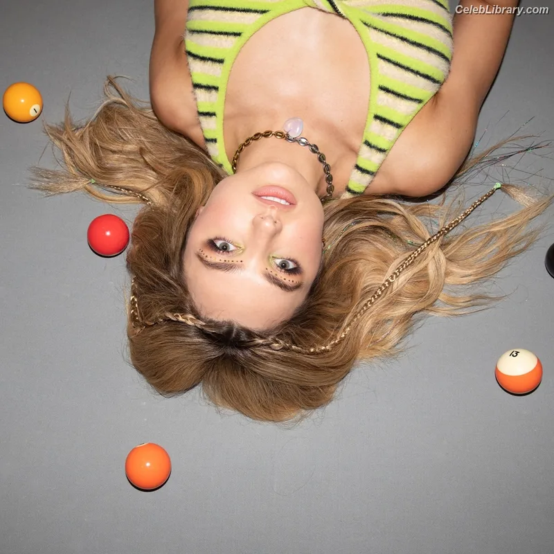 Peyton List photo 9 of 1015