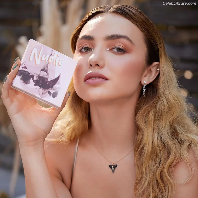 Peyton List photo 12 of 1015