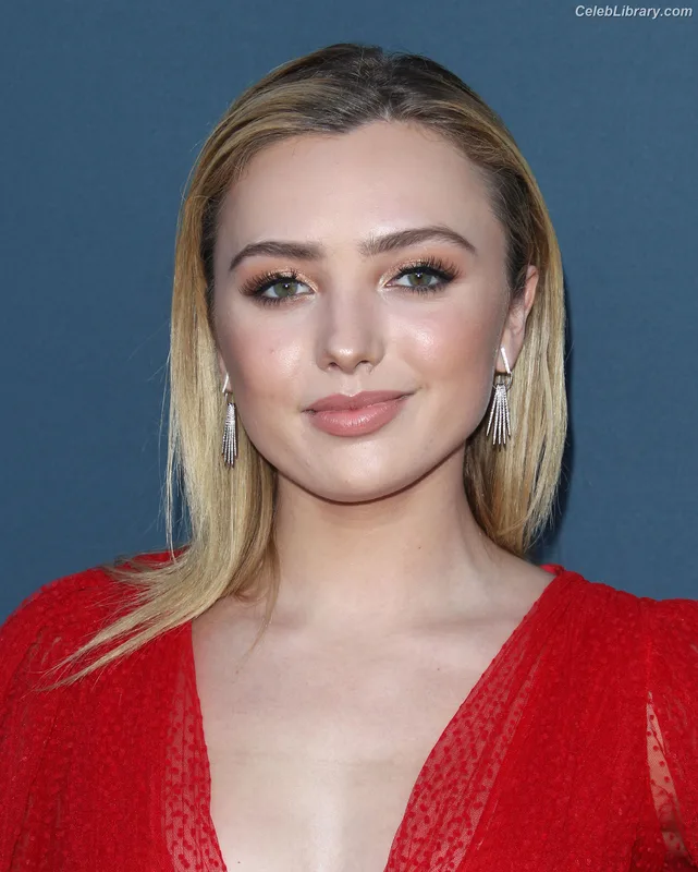 Peyton List photo 6 of 1015
