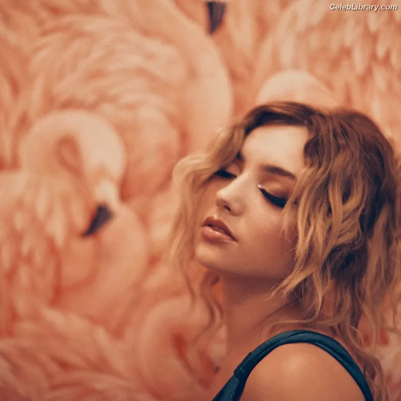 Peyton List photo 12 of 1015