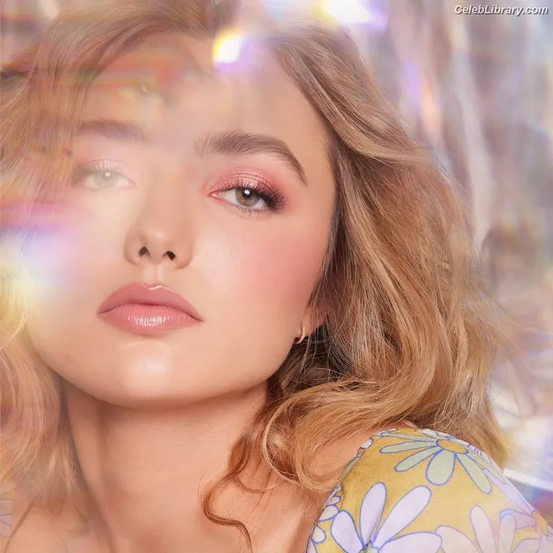 Peyton List photo 18 of 1015