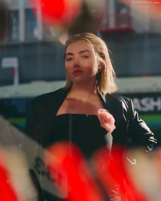 Peyton List photo 3 of 1015