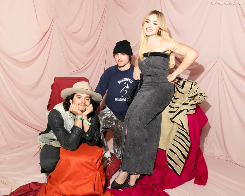 Peyton List photo 19 of 1015