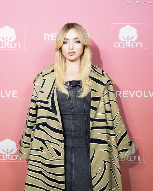 Peyton List photo 20 of 1015