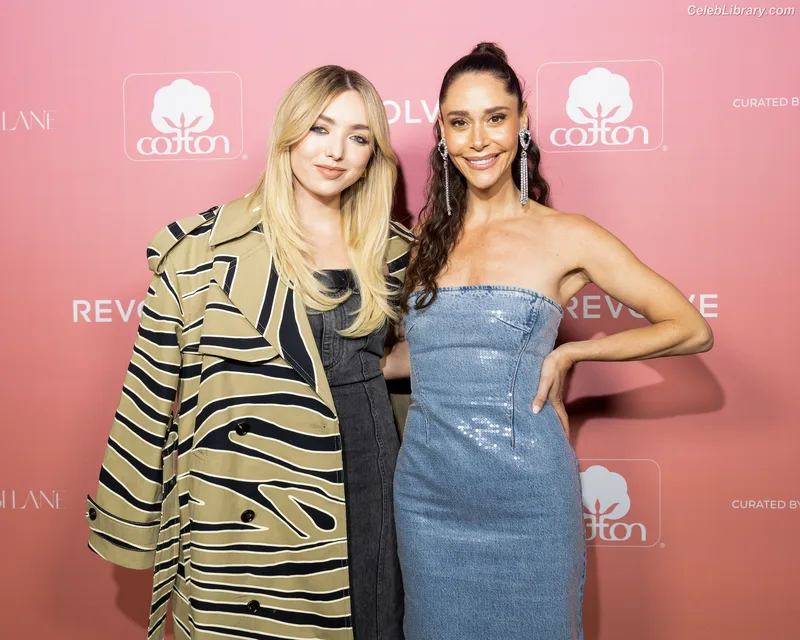Peyton List photo 1 of 1015