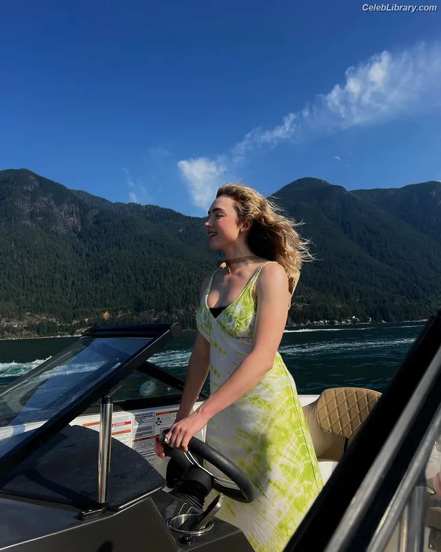 Peyton List photo 9 of 1015