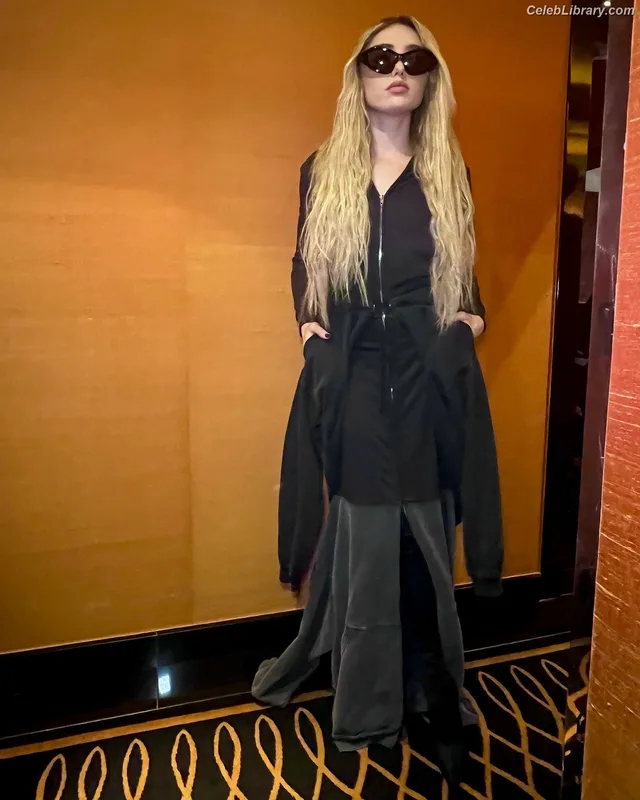 Peyton List photo 2 of 1015