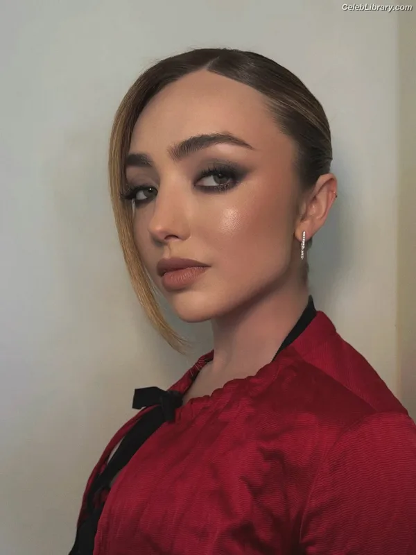 Peyton List photo 2 of 1015