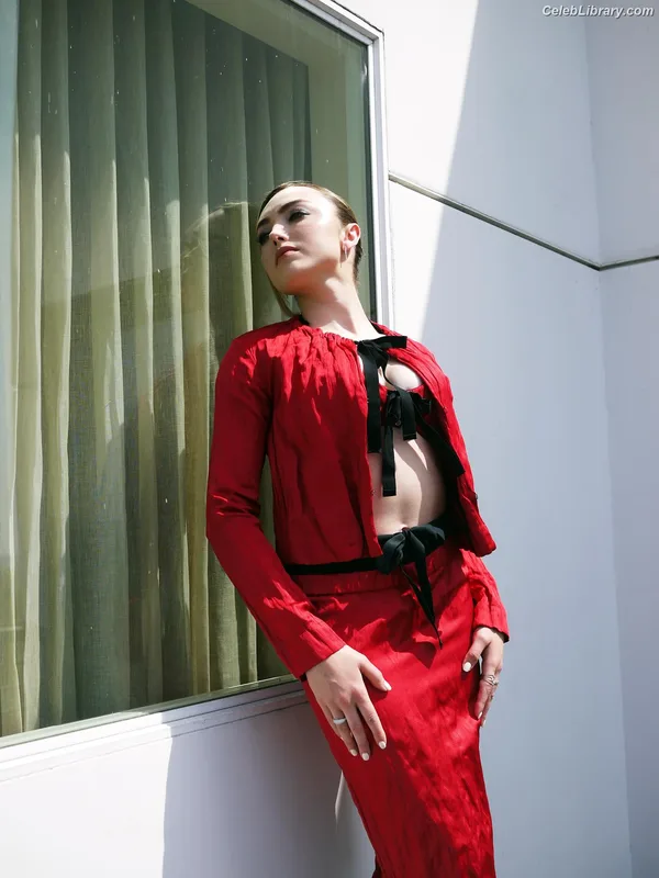 Peyton List photo 3 of 1015