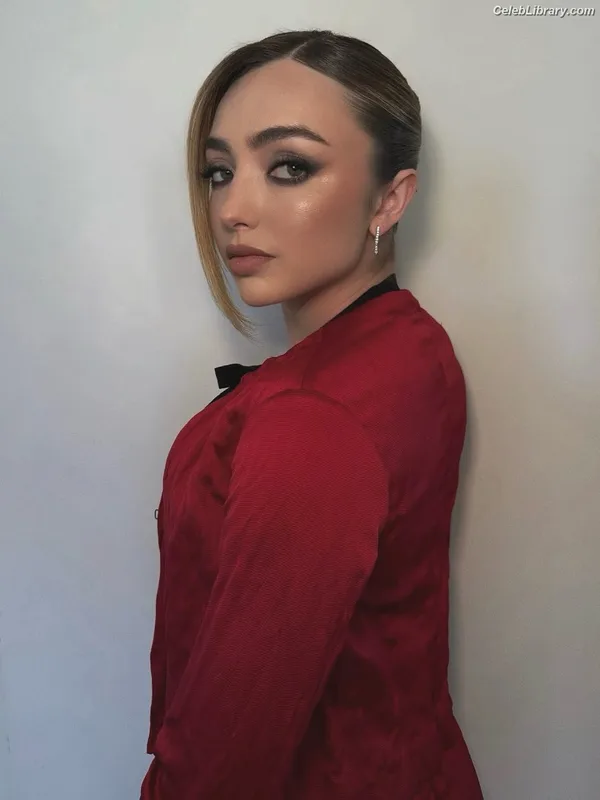 Peyton List photo 5 of 1015