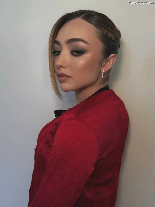 Peyton List photo 7 of 1015