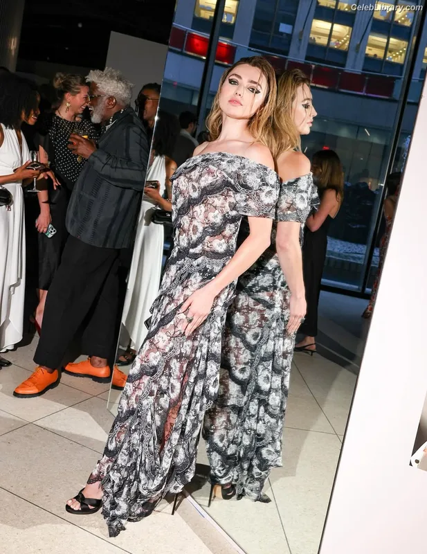 Peyton List photo 10 of 1015