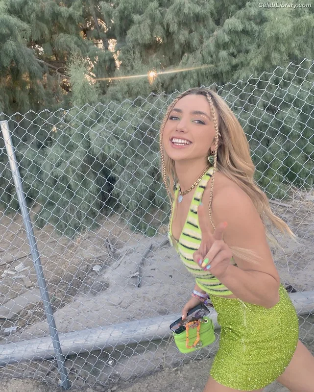 Peyton List photo 18 of 1015