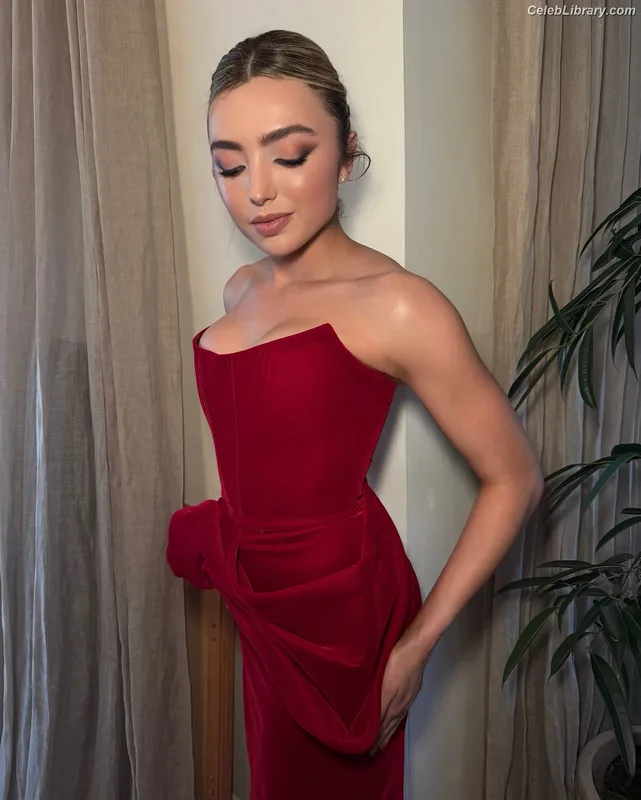Peyton List photo 5 of 1015