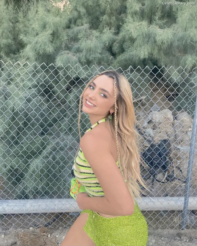 Peyton List photo 8 of 1015
