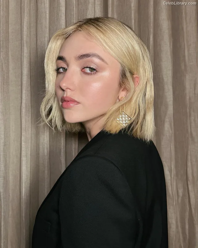 Peyton List photo 16 of 1015