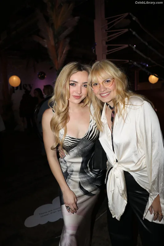Peyton List photo 9 of 1015