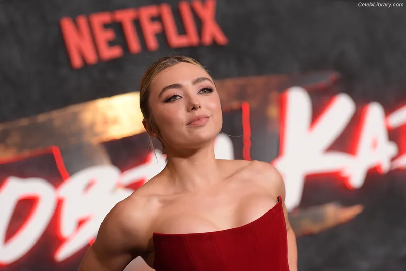 Peyton List photo 12 of 1015