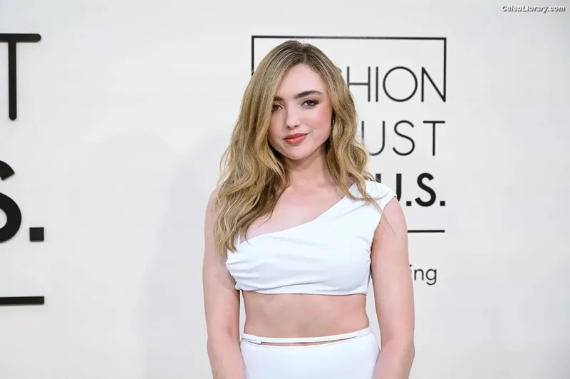 Peyton List photo 9 of 1015