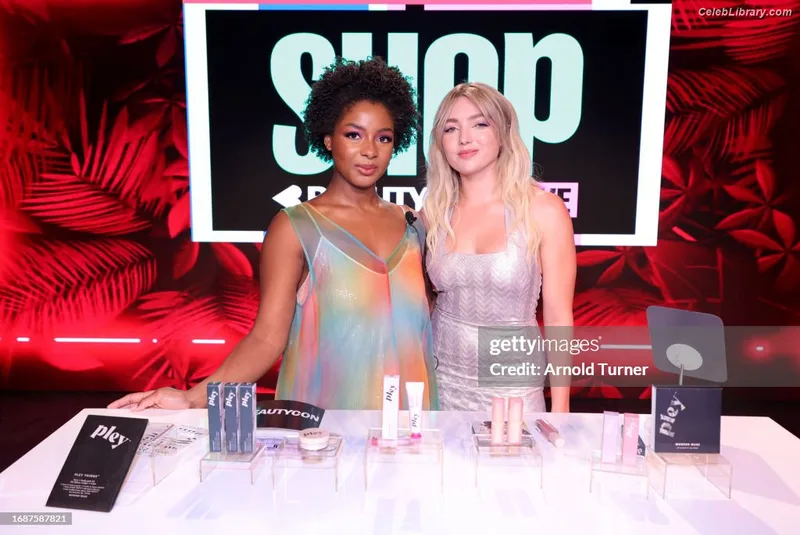 Peyton List photo 23 of 1015