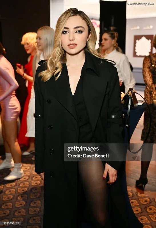 Peyton List photo 3 of 1015