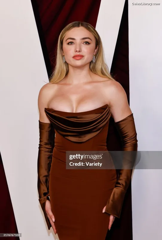 Peyton List photo 10 of 1015