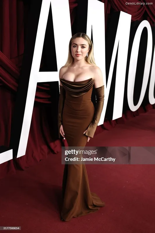 Peyton List photo 19 of 1015