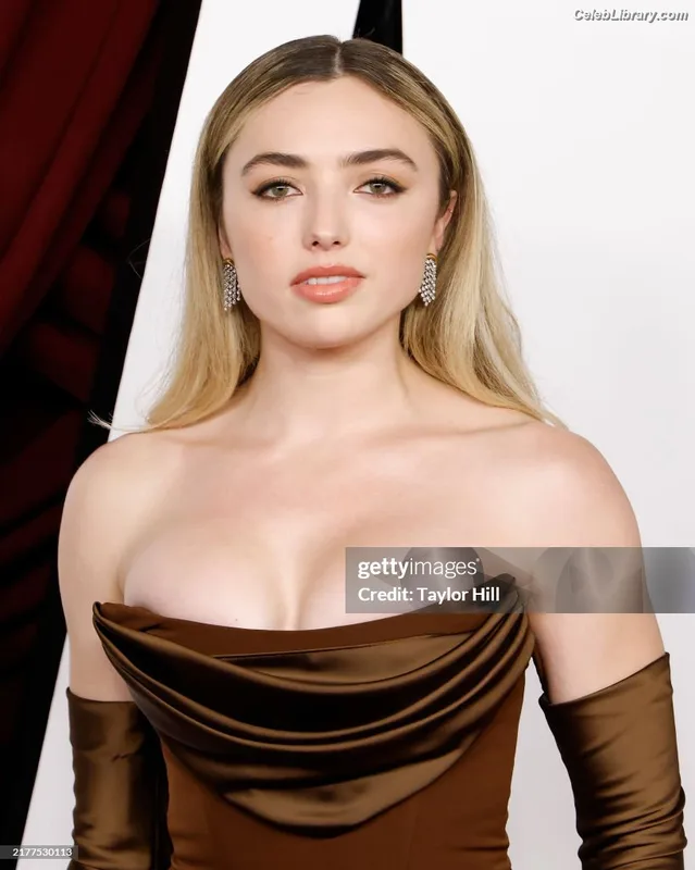 Peyton List photo 10 of 1015