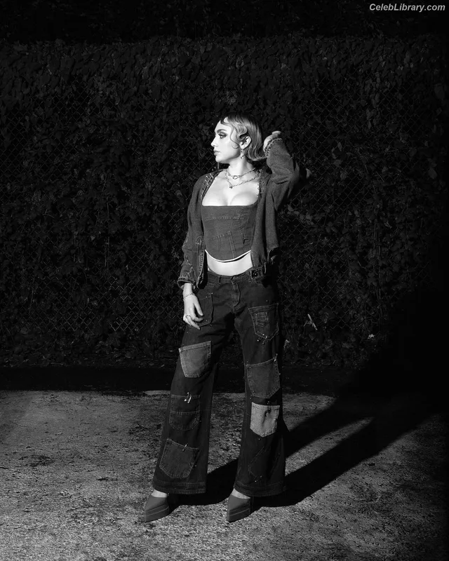 Peyton List photo 3 of 1015